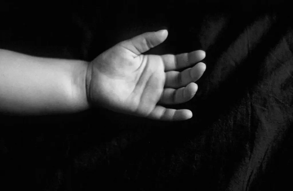 Трагедія в Одесі: жінка викинула новонароджену дитину з багатоповерхівки