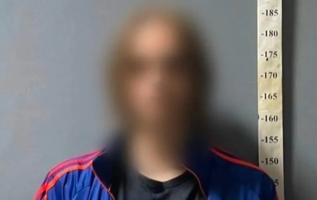 У Києві відвідувач магазину побив жінку через зауваження щодо черги