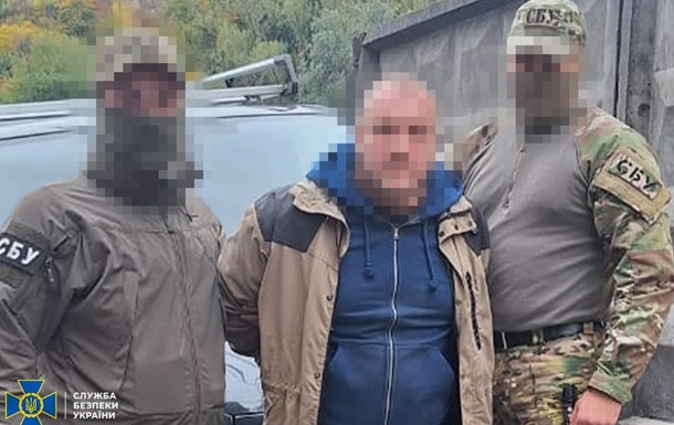 У Києві затримали агента ФСБ, який зливав росіянам позиції ППО та аеродромів