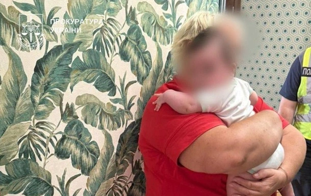 У Києві викрили спробу незаконного продажу немовля через клініку сурогатного материнства