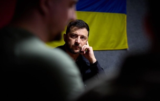 Зеленський спростував російські заяви про захоплення Покровська