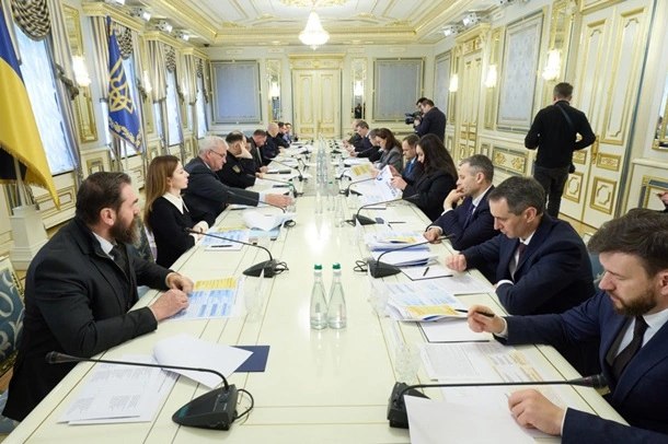 Зеленський окреслив пріоритети уряду на наступні 100 днів