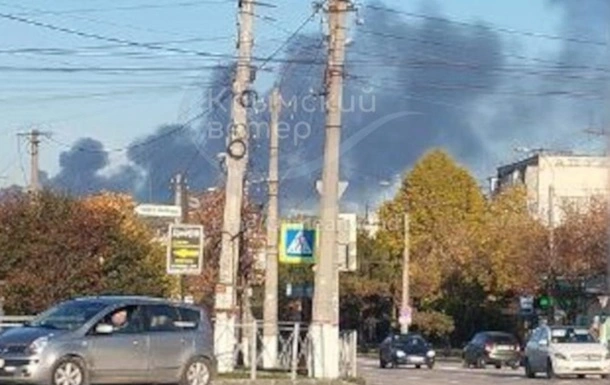 На окупованому півострові стався розлив масла на Ленінській нафтобазі