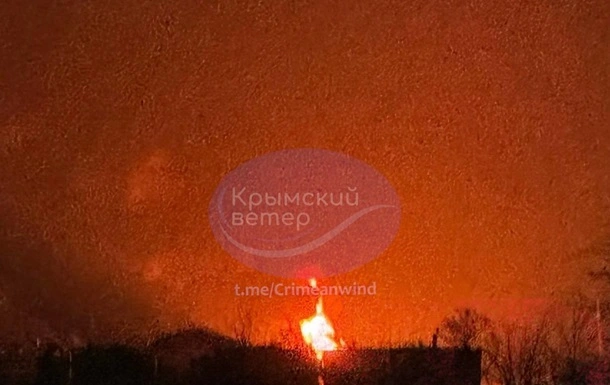 У Криму горить нафтобаза після атаки безпілотників