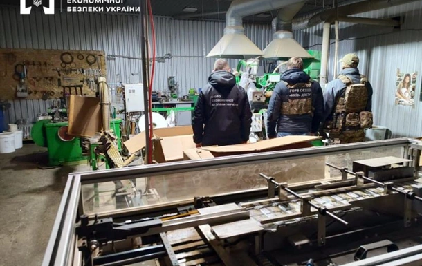 На Буковині викрили підпільну фабрику з виробництва сигарет