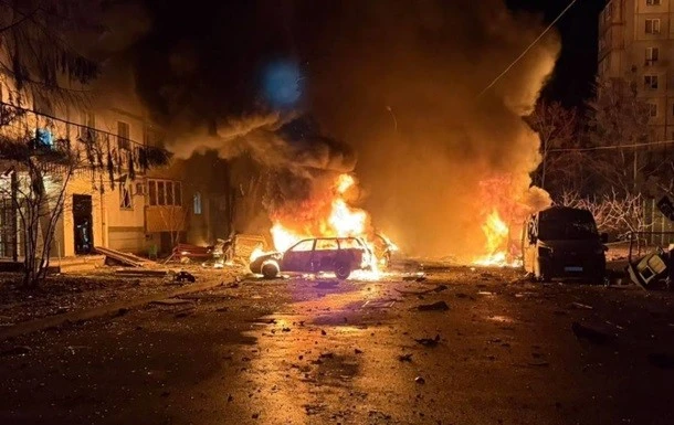 Після атаки дронами по Харкову оприлюднили кадри масштабних руйнувань