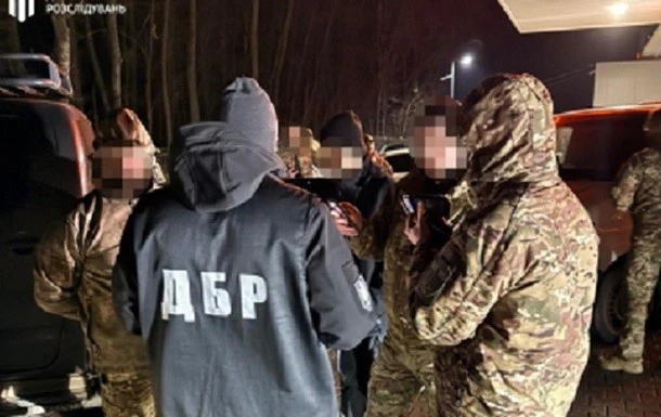 Ексначальника ТЦК затримали за спробу втечі військових у супроводі за гроші