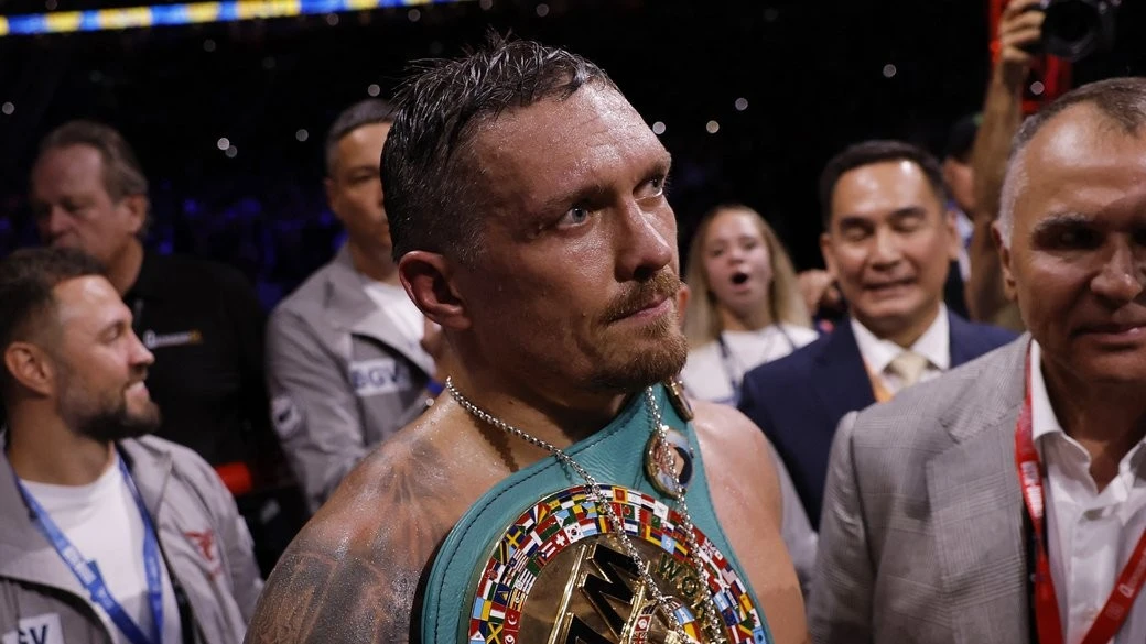 Олександр Усик відмовився від титулу WBO і більше не є абсолютним чемпіоном