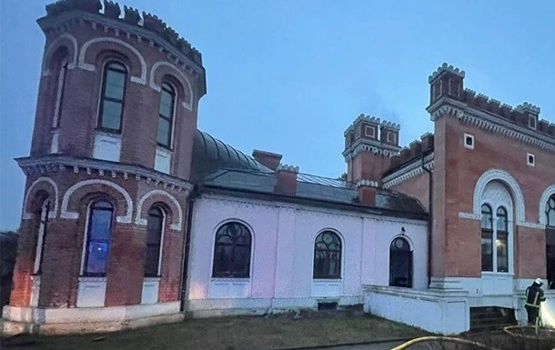 У Чернівцях затримали чоловіка, який підпалив речі всередині синагоги
