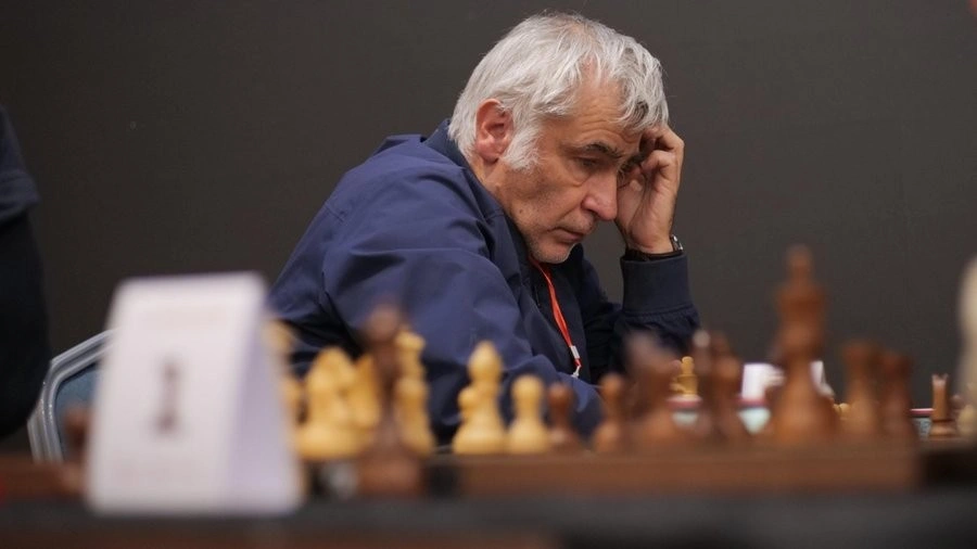 Василь Іванчук через помилку з часом програв вирішальну партію на Євро-2025 з рапіду: що сталося