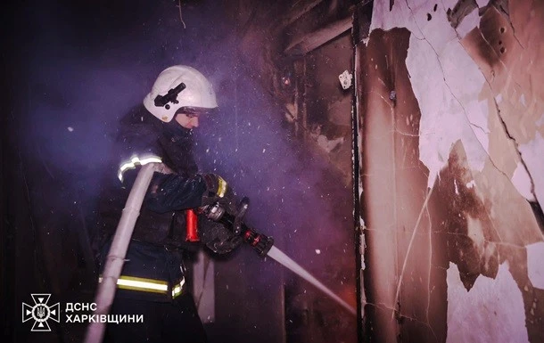 У Харкові після атаки дронами виникла масштабна пожежа