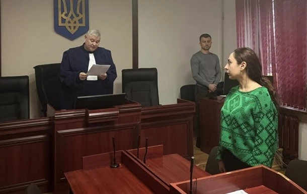 У Мукачеві суд ухвалив вироки трьом підліткам, які зґвалтували та пограбували жінку