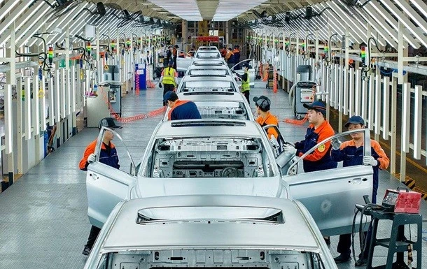 Автопром Китаю побив історичний рекорд за обсягами виробництва