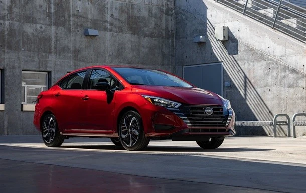 Епоха дешевих авто в США добігає кінця: Nissan Versa знято з виробництва