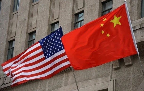 США відкладають мита на китайські чипи до 2027 року