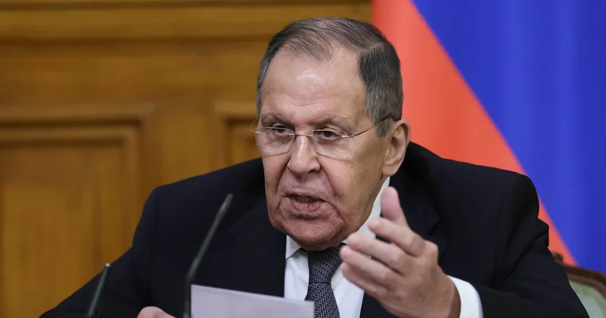 У Москві знову говорять мовою погроз: Лавров озвучив претензії через фейкову «атаку»