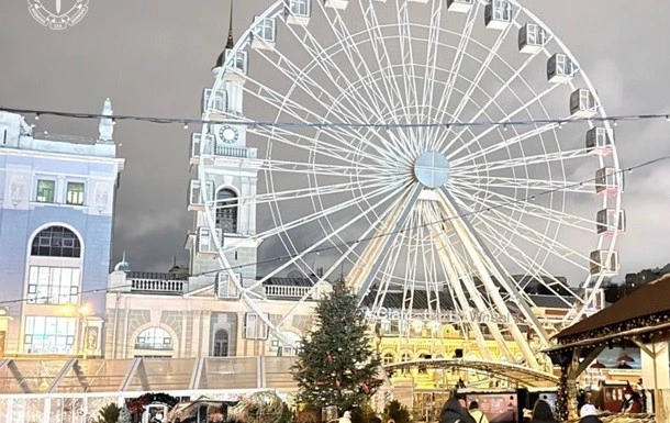 Подільське колесо огляду закрили через загрозу безпеці відвідувачів