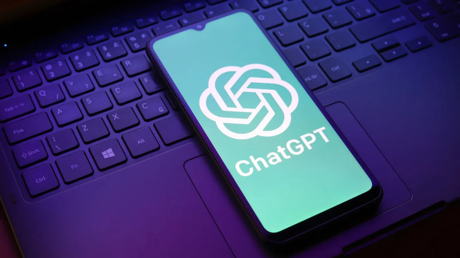 Штучний інтелект під наглядом: ChatGPT навчився визначати вік користувачів за їхньою поведінкою