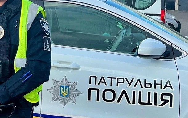 Нічна погоня зі стріляниною: у Києві патрульні силоміць зупинили водія під наркотиками