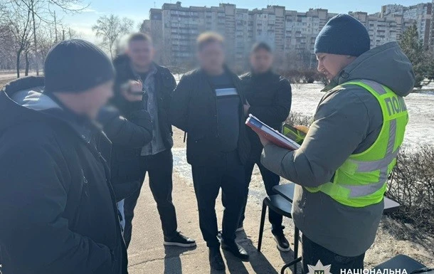 Духовний статус за 10 тисяч доларів: у Києві викрили ділка, який робив з ухилянтів “священників”