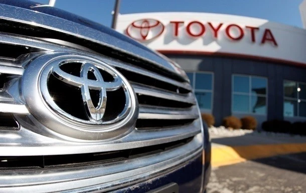 Глобальне падіння авторинку: Toyota втрачає позиції третій місяць поспіль