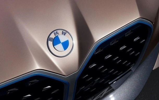 Автогігант BMW скорочує видатки на тлі фінансового піке