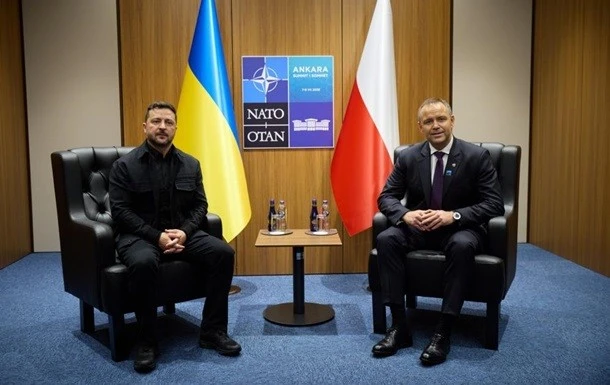 Спільний ворог єднає: деталі перемовин Зеленського та Навроцького в Анкарі